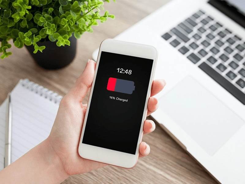 Sạc pin ngay khi máy thông báo pin yếu