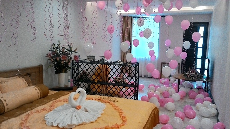 cach-trang-tri-phong-tan-hon-don-gian-ma-dep-lung-linh-8