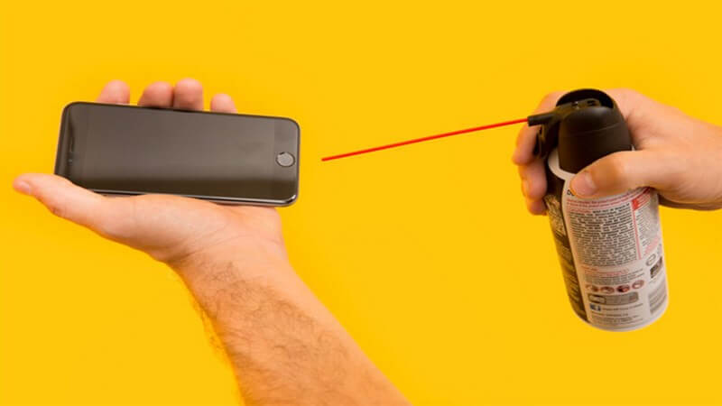 Dùng bình khí nén