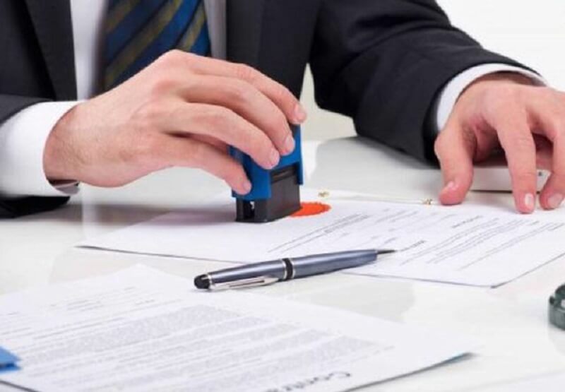 Hợp đồng có giá trị càng cao thì phí công chứng càng nhiều