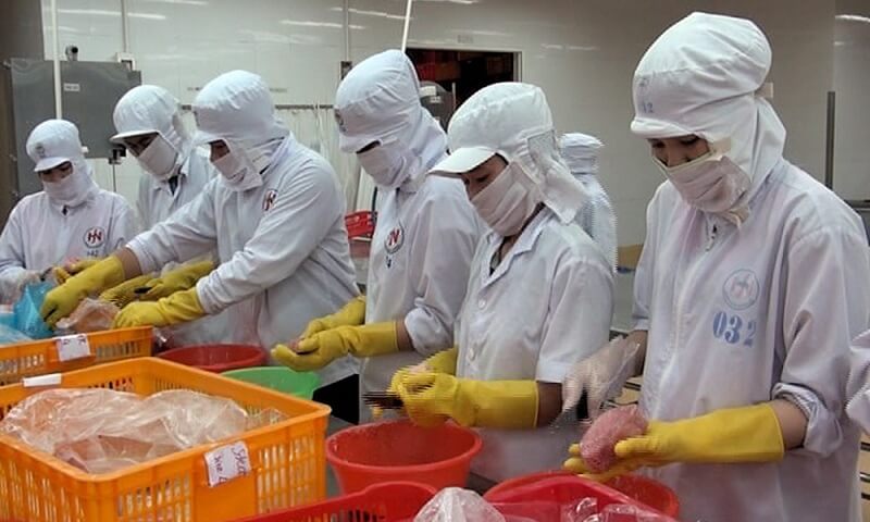 công nhân sản xuất