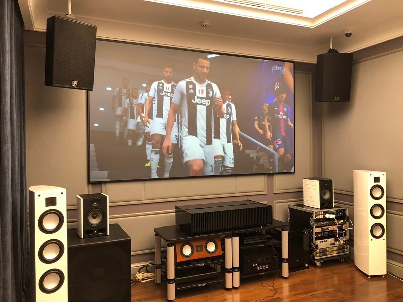 Âm thanh không bị chói tai là loại loa từ kép tốt