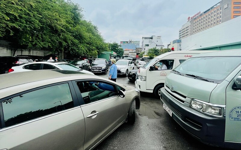 Tránh giờ cao điểm