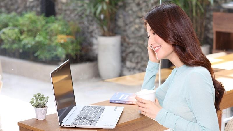 Đặt máy tính đúng vị trí