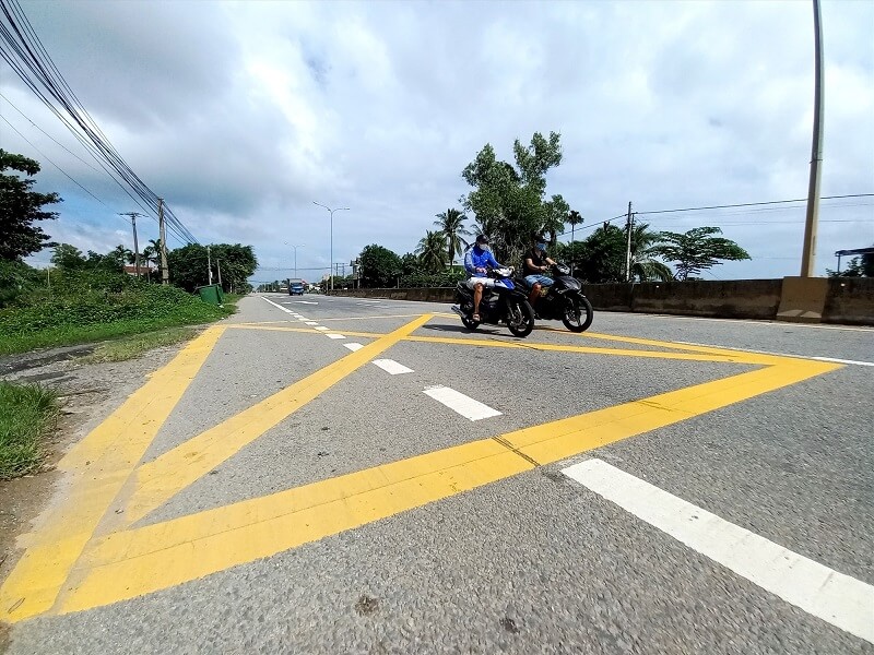 Vạch mắt võng đơn giản có cấu trúc bên trong hình chữ nhật