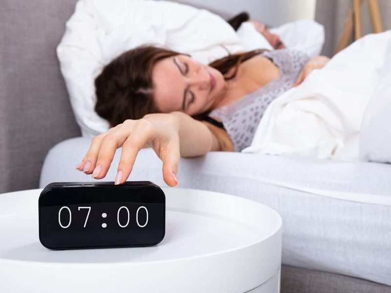 Đồng hồ trong phòng ngủ