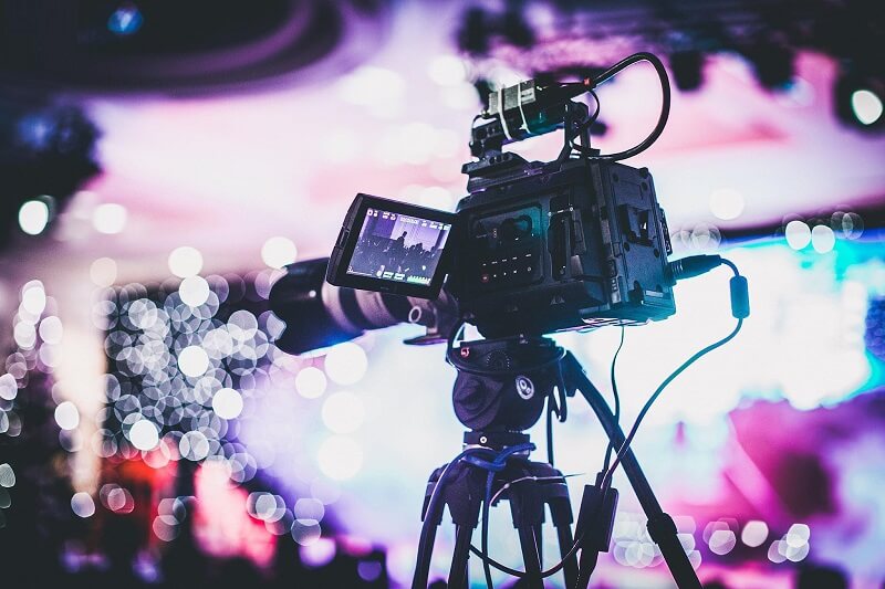 Cố gắng cân bằng sáng trong quá trình quay phiim