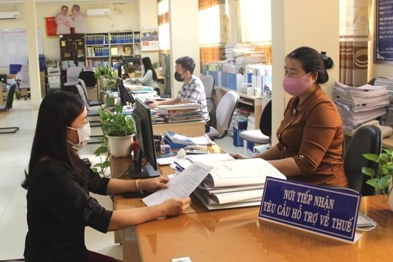 Nộp hồ sơ khai lệ phí trước bạ