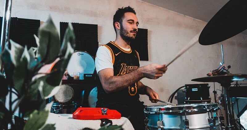 Âm Bass được test chính xác nhất thông qua bài nhạc hòa tấu trống