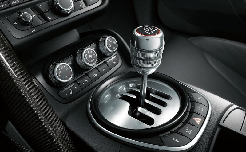 Hộp số sàn MT và ưu điểm nổi bật hơn AT