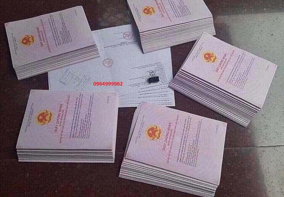 Đất có sổ đỏ không?