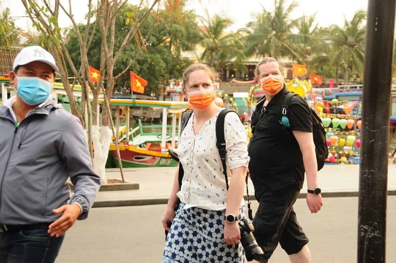 Khai báo tạm trú tạm vắng cho người nước ngoài