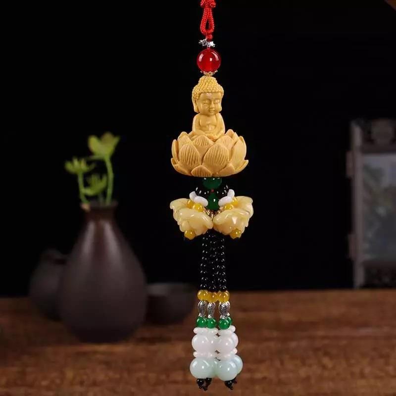 Chọn khánh treo xe phù hợp hóa giải màu sơn không hợp mệnh