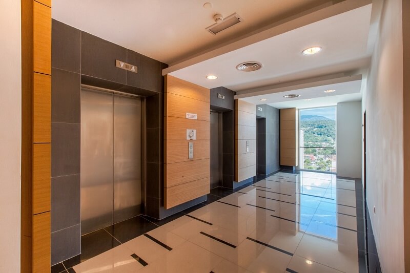 Nhìn chung không nên mua chung cư gần thang máy