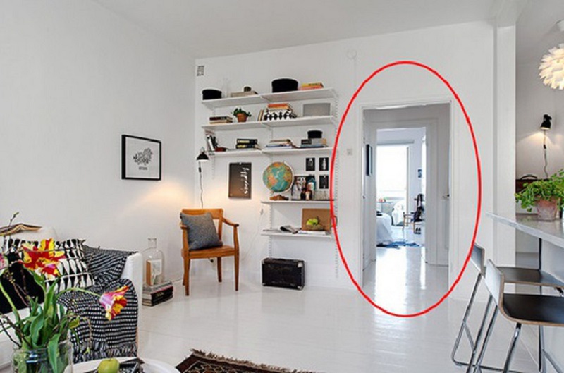 Không được thông cửa phòng ngủ với cửa chính