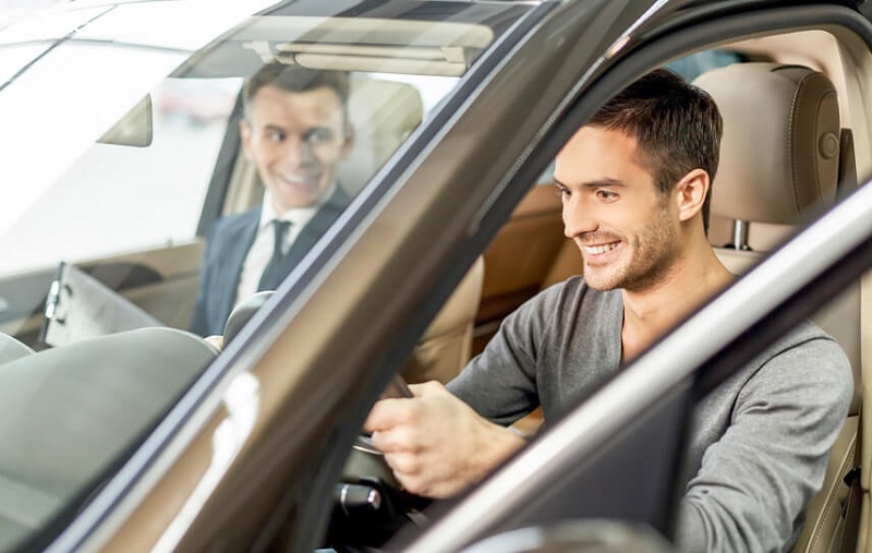 Kiểm tra xe kỹ lưỡng