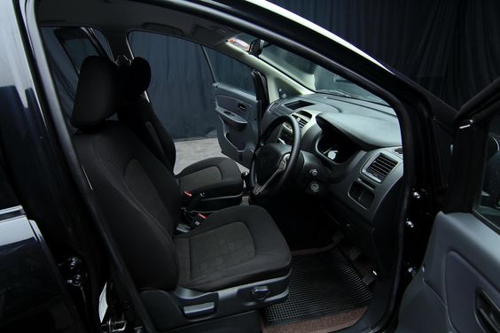 mua xe ô tô cũ giá rẻ 2