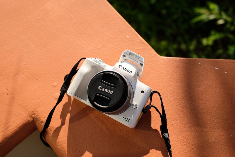 Một số máy ảnh ống kính rời nổi bật