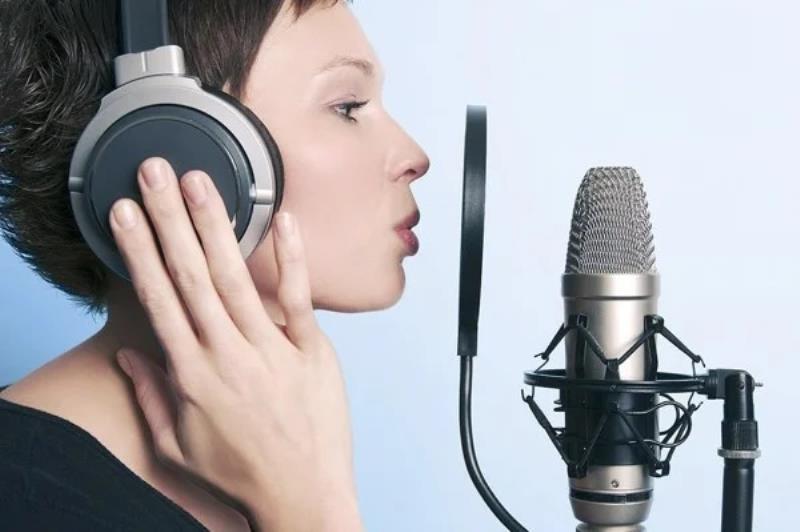 Micro thu âm có dải tần số với độ nhạy cao