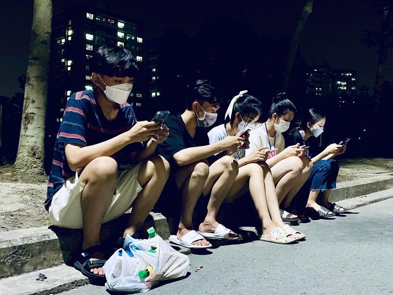 Thường có giờ giới nghiêm