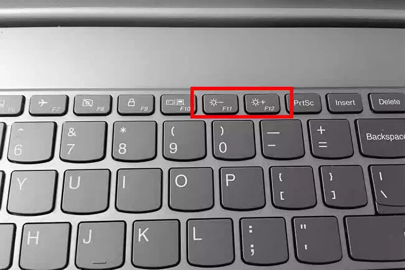 Nguyên nhân đến từ cài đặt sai độ sáng 