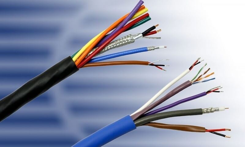 Màn hình laptop bị ảnh hưởng do cáp tín hiệu