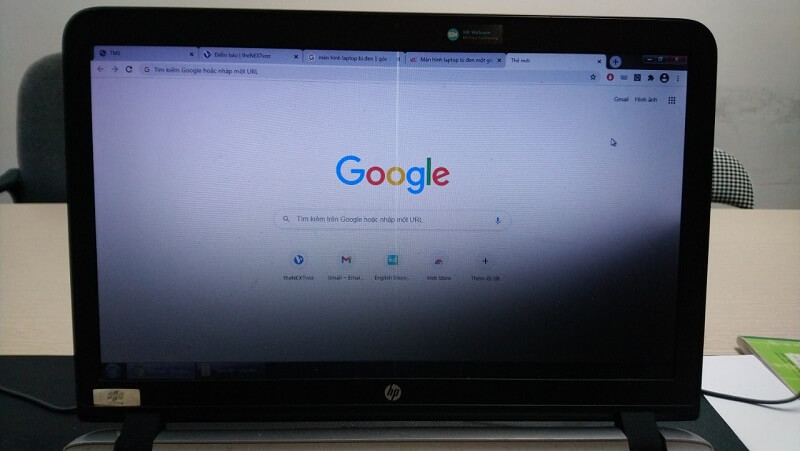Màn hình laptop bị tối sẽ có biểu hiện như thế nào