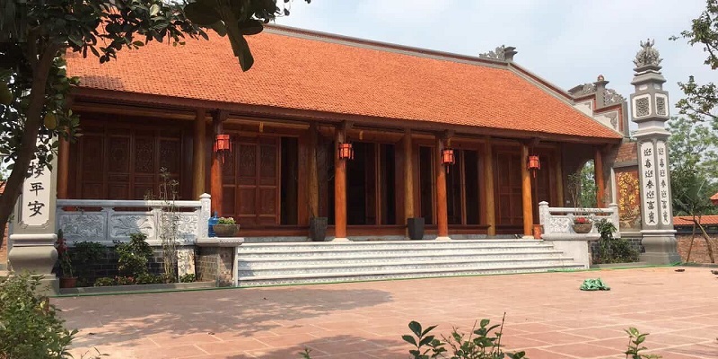 Nhà chữ đinh cổ