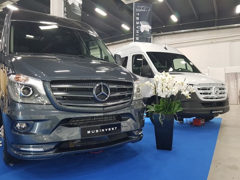 Nhu cầu sử dụng xe Mercedes 16 chỗ