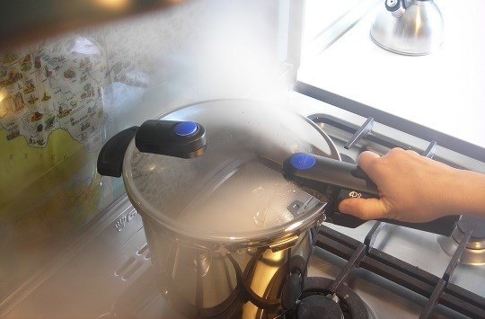 nhung-dieu-can-luu-y-khi-su-dung-noi-ap-suat-1