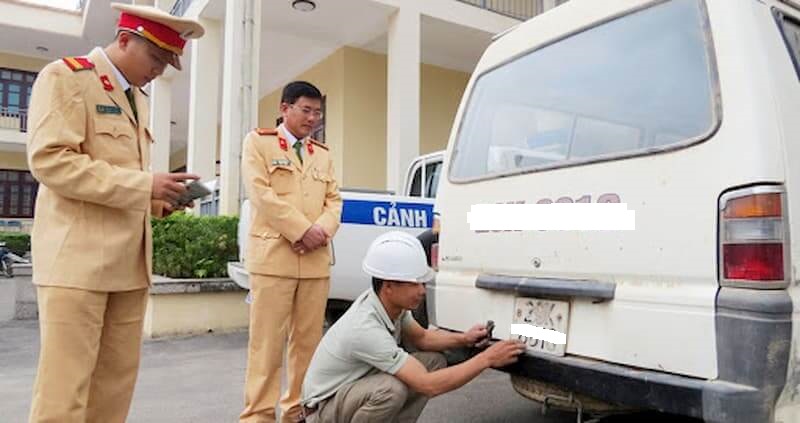 Xử lý vi phạm điều khiển xe quá niên hạn