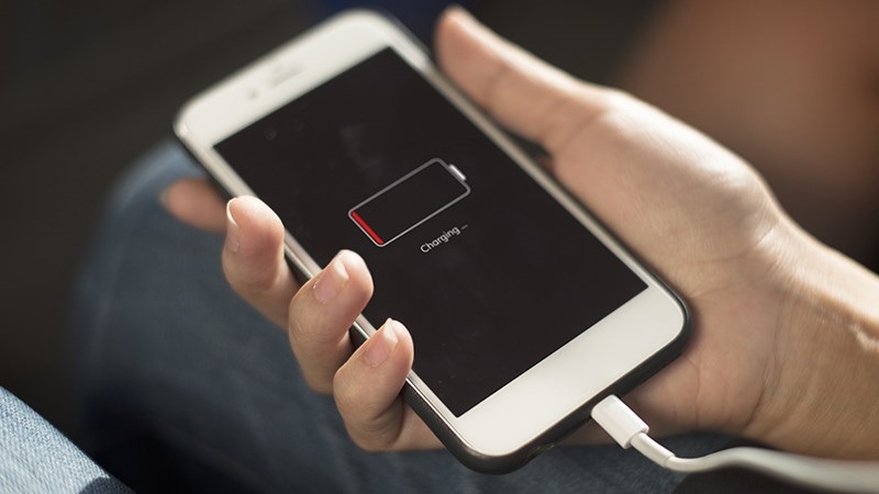 Điện thoại bị chai pin