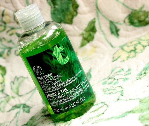 Sữa rửa mặt dịu nhẹ giá rẻ