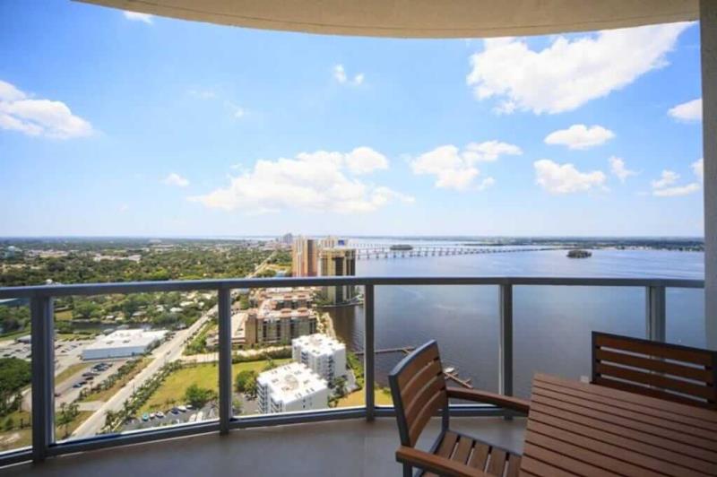 Ít côn trùng và sâu bọ gây hại tới sức khỏe con người