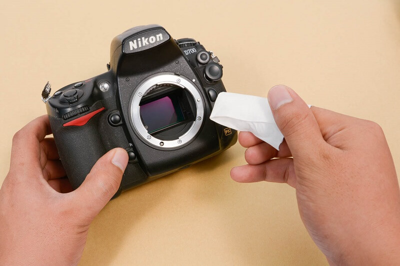 Cực kỳ cẩn thận khi dùng các chất tẩy rửa