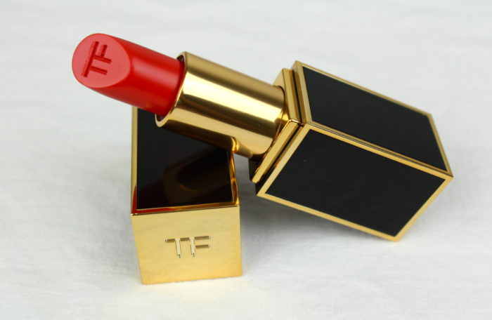 thỏi son hàng hiệu giá cả phải chăng