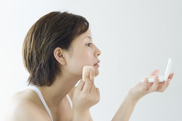 trang điểm với kem chống nắng