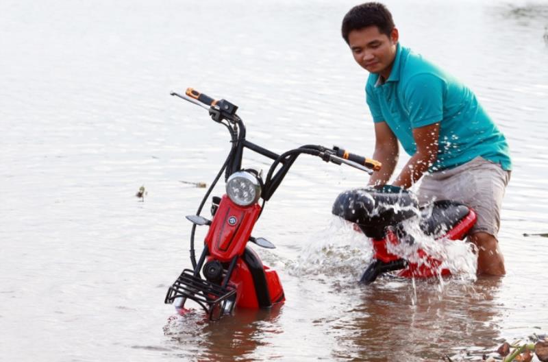 Chú ý tới khả năng chống nước của xe đạp điện