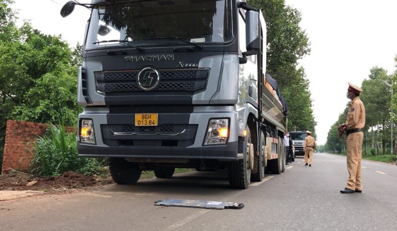 Mức xử lý vi phạm đối với xe quá tải trọng