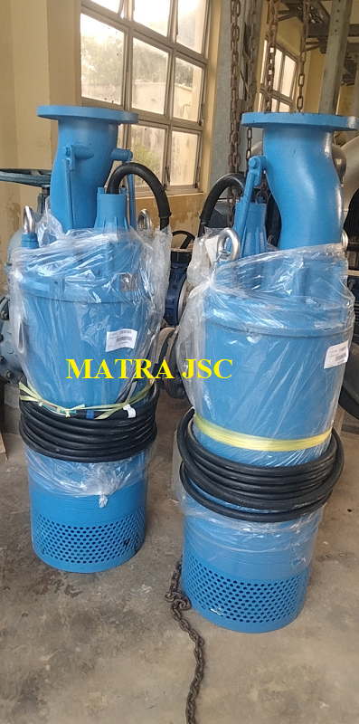 Máy bơm chìm thoát nước giá siêu tốt - Bơm chìm Tsurumi LH622