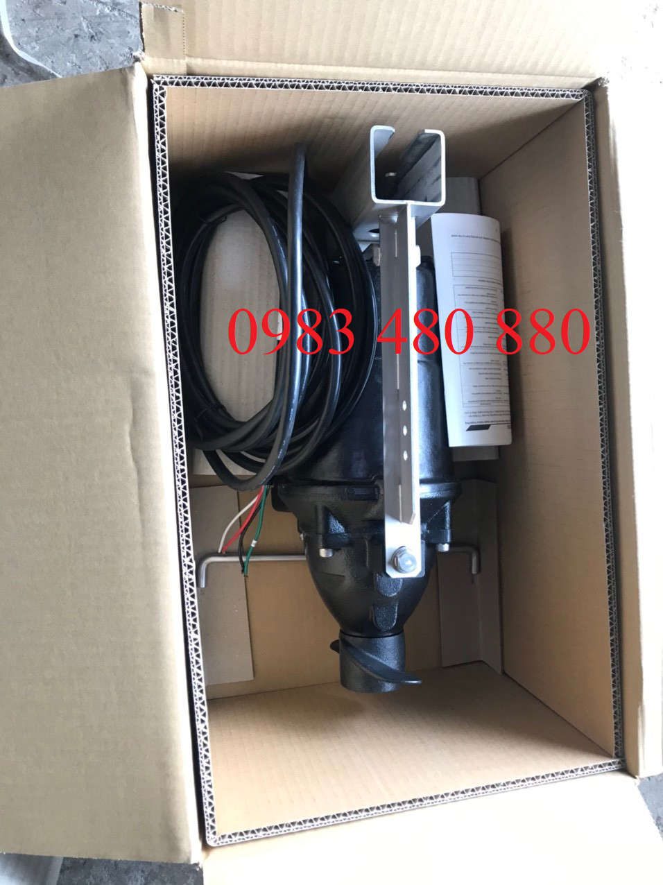 Máy khuấy chìm Tsurumi  MR21NF400 giá siêu tốt