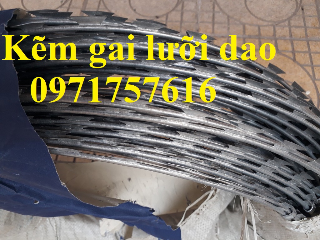 Dây thép gai hình dao,kẽm gai lưỡi dao giá rẻ