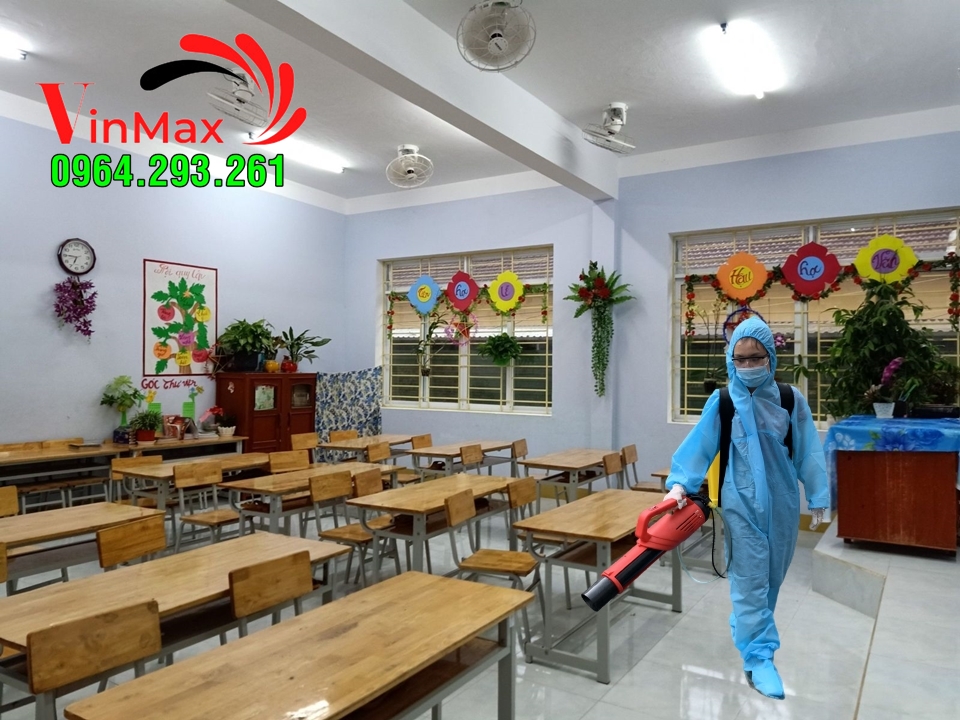 [GIẢM NGAY 100K] Máy phun cloramin B khử khuẩn trường học ở Chương Mỹ