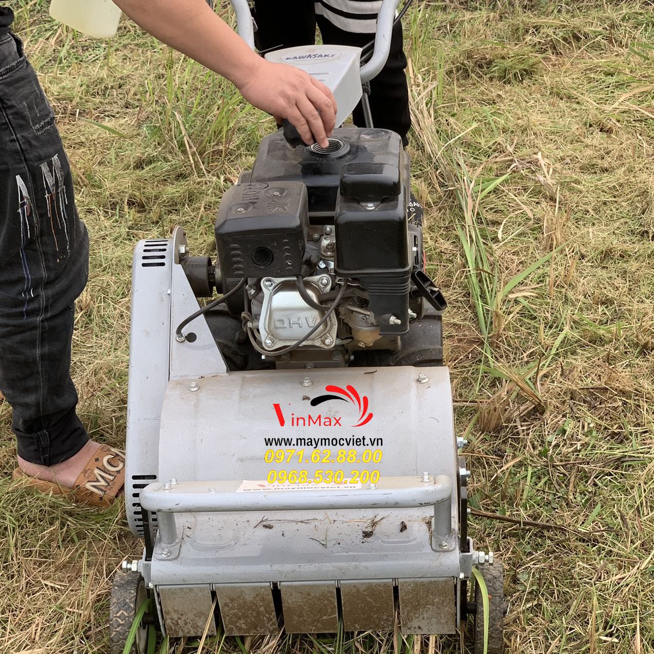 Máy cắt cỏ trục băm chính hãng giá rẻ tại Tây Nguyên