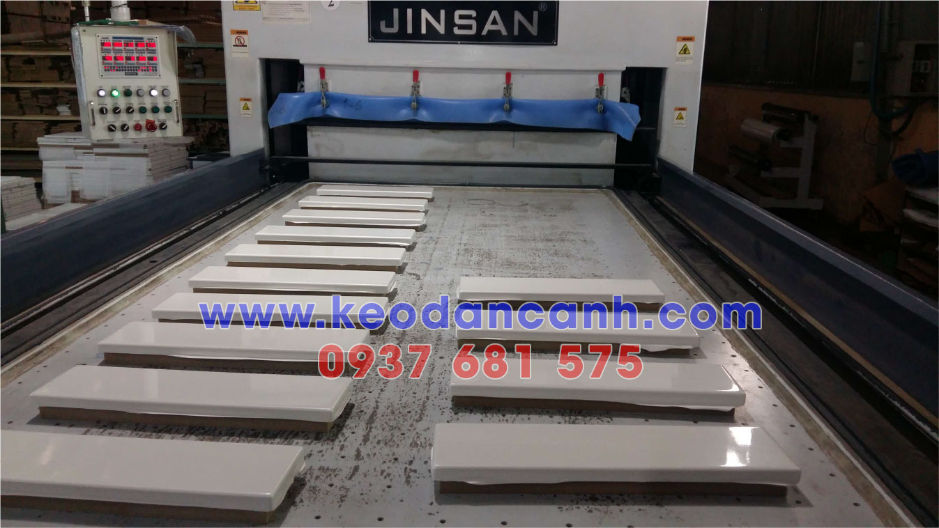 Cung cấp keo sữa dán laminate chất lượng tốt nhất tại Bình Dương