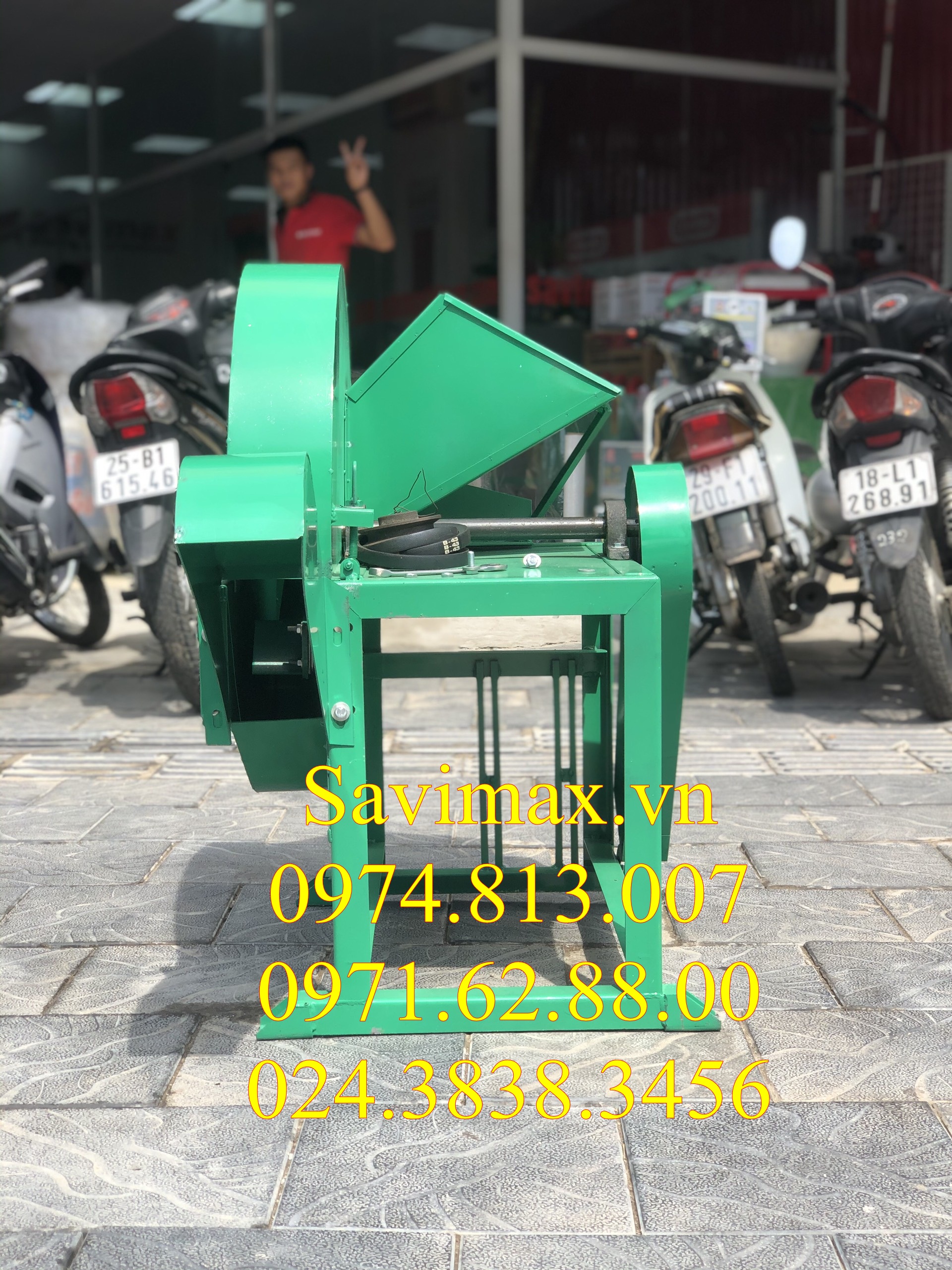 Máy băm cỏ voi cho trâu bò ăn điện 1 pha