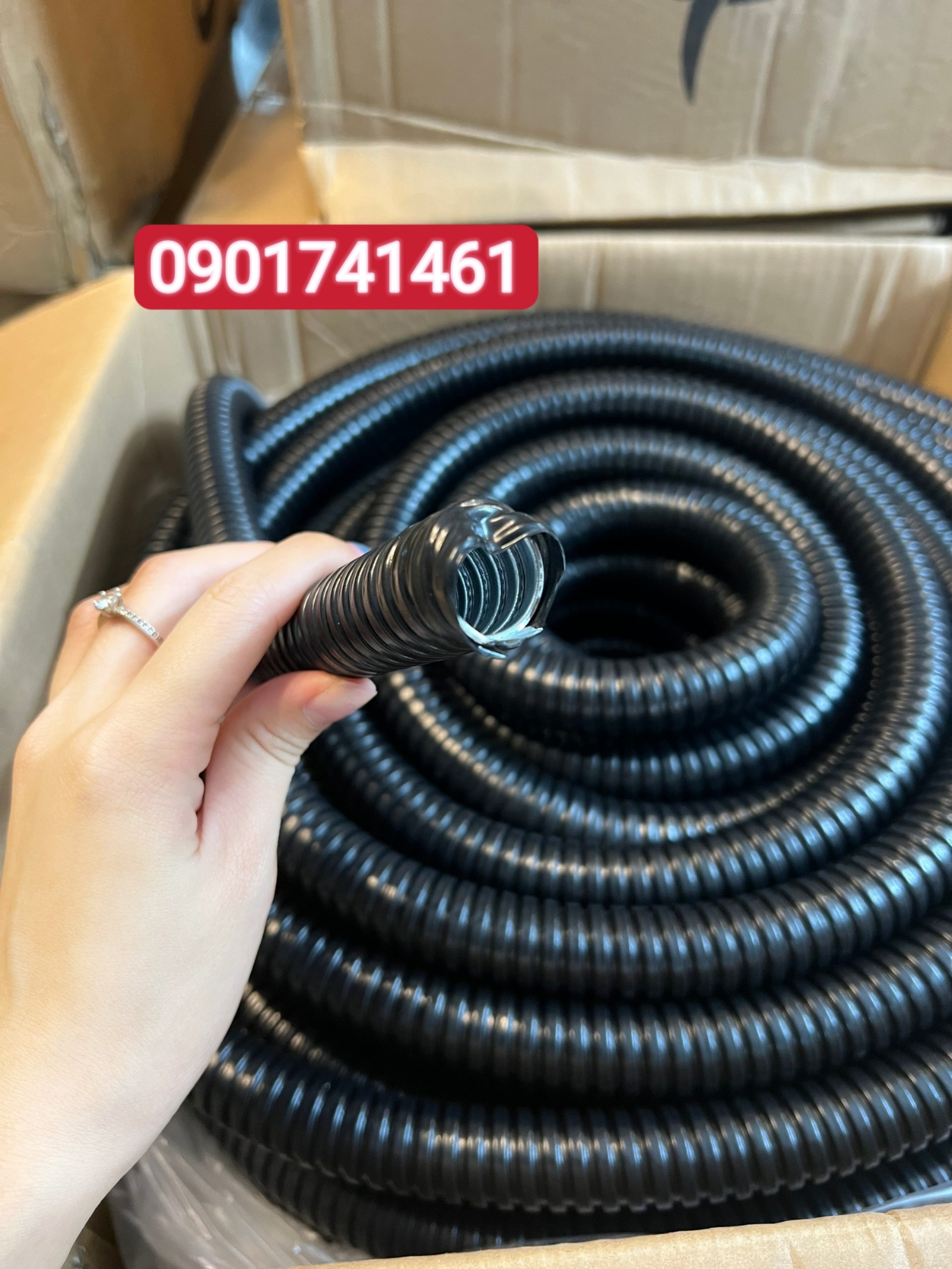 Sỉ lẻ ống ruột gà lõi thép bọc nhựa sẵn kho ĐÀ NẴNG, HÀ NỘI, HCM
