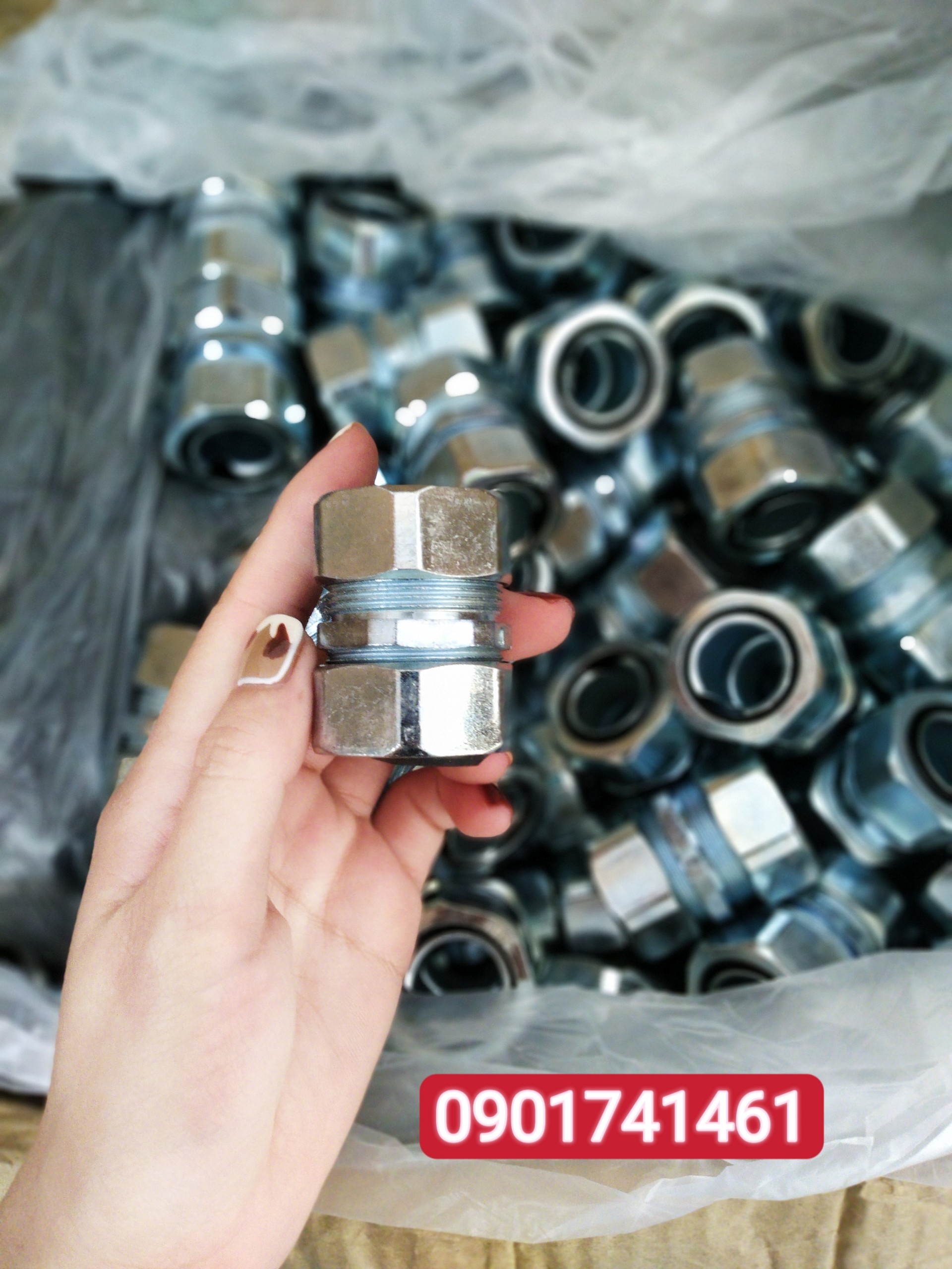 Sỉ lẻ ống ruột gà lõi thép bọc nhựa sẵn kho ĐÀ NẴNG, HÀ NỘI, HCM