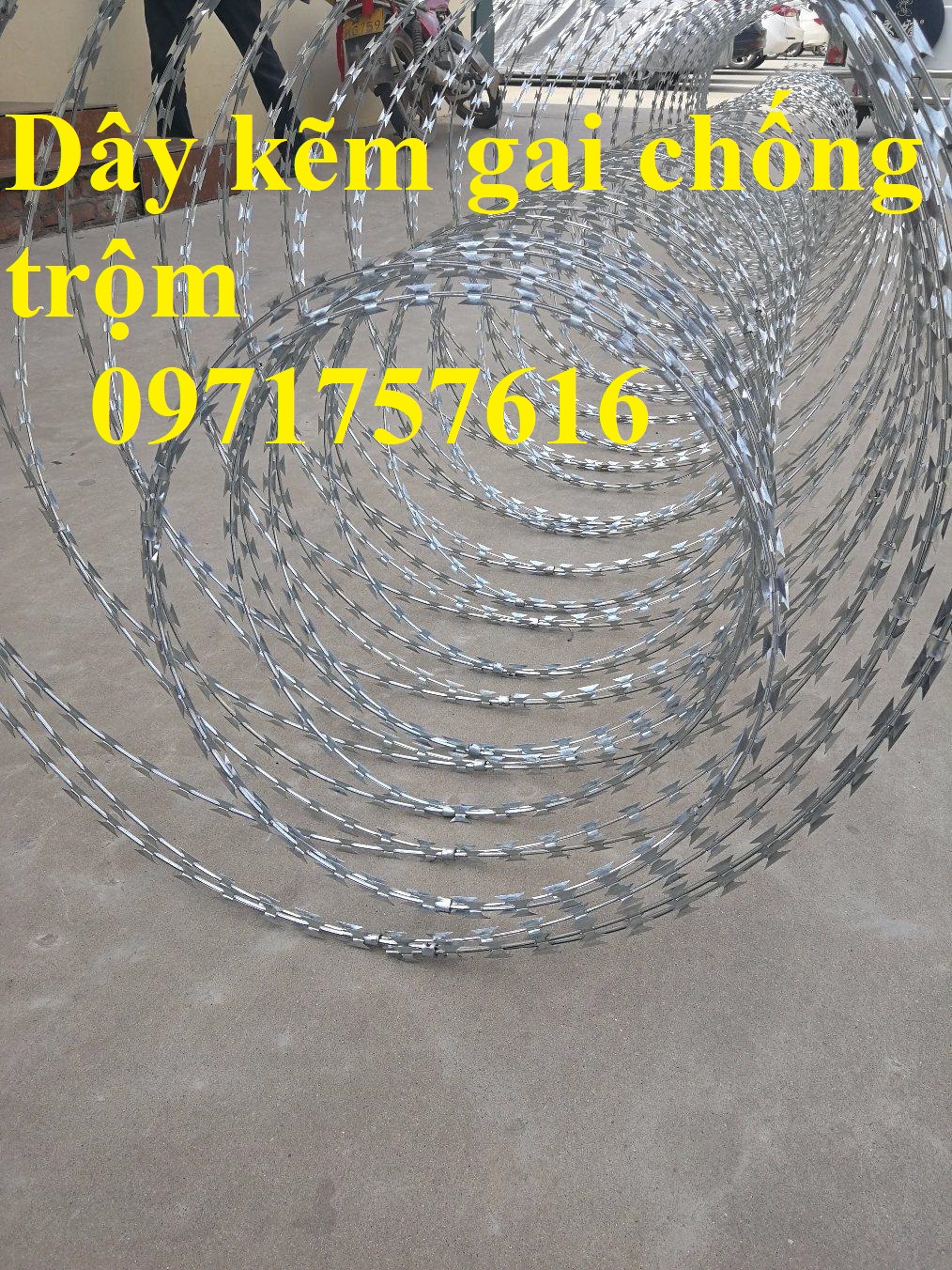 Bán dây thép gai hình dao ,kẽm gai lưới dao giá ưu đãi