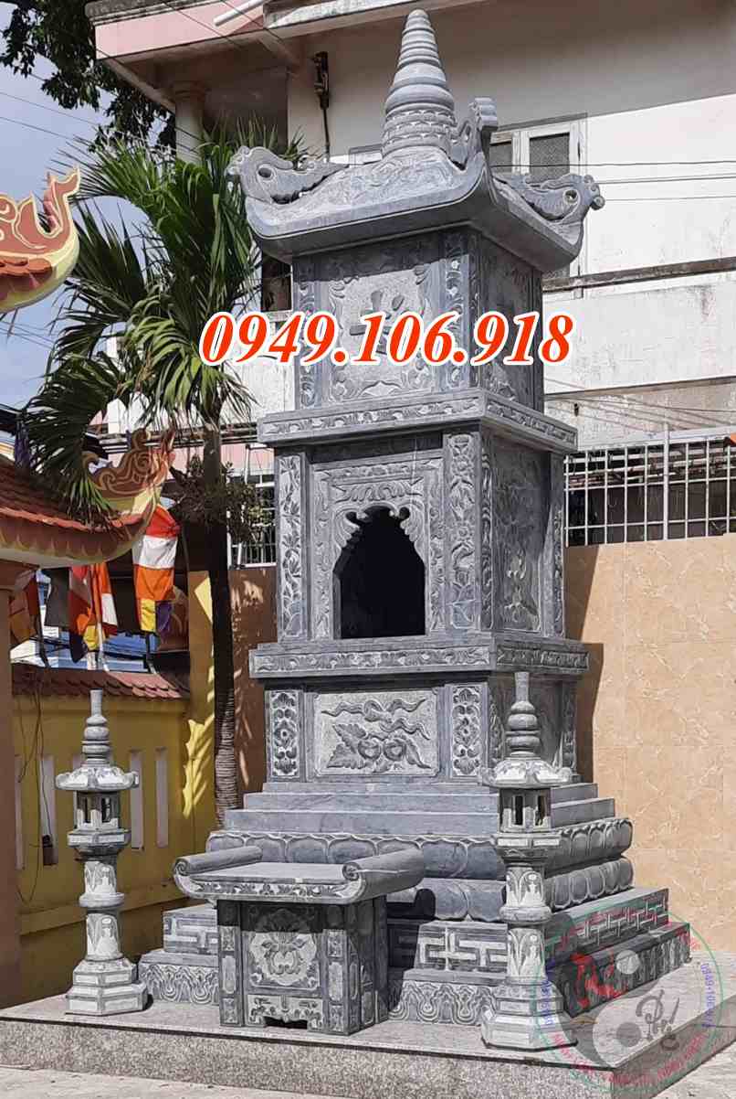 Xây mộ tháp đá tự nhiên để tro cốt.